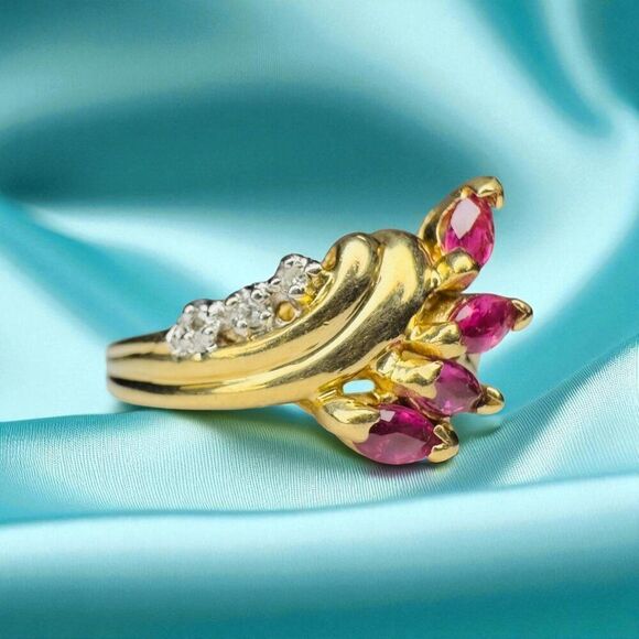 VINTAGE- 14K Gold -Natural Ruby Diamond Ring -Size 6- 1/2CTTW- Cluster Ring -3g - Picture 8 of 16